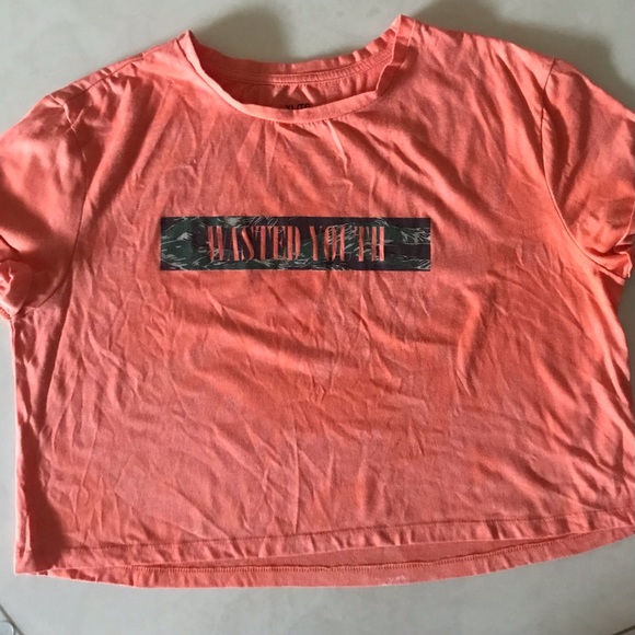 Women’s Cropped Tie dye Tshirt - Picture 3 of 14